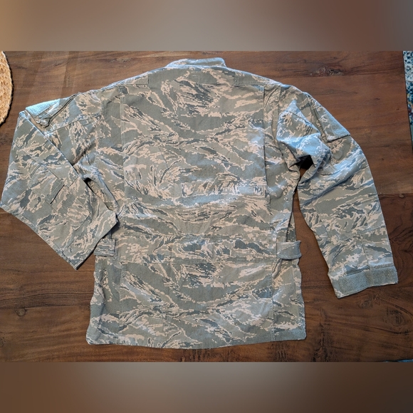 U.S. Air Force Tactical Flight Duty Shirt/Jacket Size Medium - Picture 10 of 16